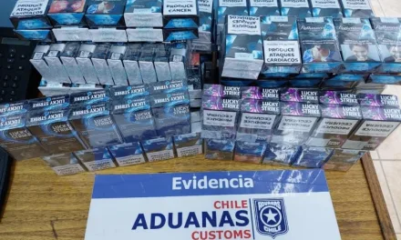 VIAJERO SORPRENDIDO CON CONTRABANDO DE CIGARRILLOS INTENTÓ SOBORNAR A FISCALIZADOR DE ADUANAS