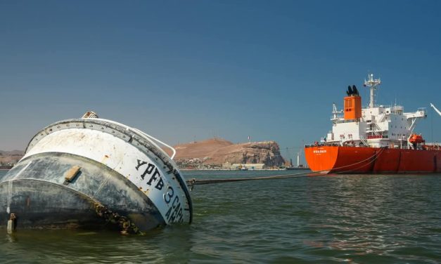 Prevén descargar 100 millones de litros de combustible en Terminal Sica Sica de Arica en tres días