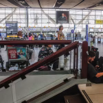 Detienen a sujeto que dio falso aviso de bomba en Aeropuerto de Santiago