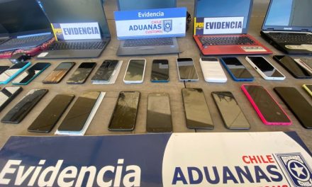 Aduana y PDI descubren envío ilegal a Haití de celulares, computadores y tablet