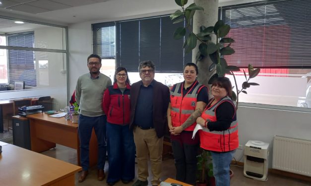 Presidente Nacional de ANFACH visitó la Aduana de Punta Arenas en el marco de la celebración institucional