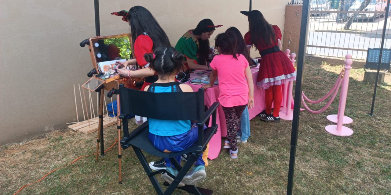 ANFACH Osorno celebró una tarde navideña llena de juegos y regalos para los hijos e hijas de funcionarios