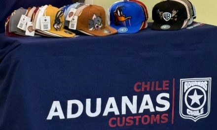 Arica: Aduana incauta millonario cargamento de camisetas de fútbol falsificadas