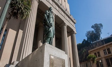 Corte de Valparaíso deja sin efecto nueva tabla de sueldos base y ordena restituir descuentos salariales a funcionarios de la atención primaria en Viña del Mar