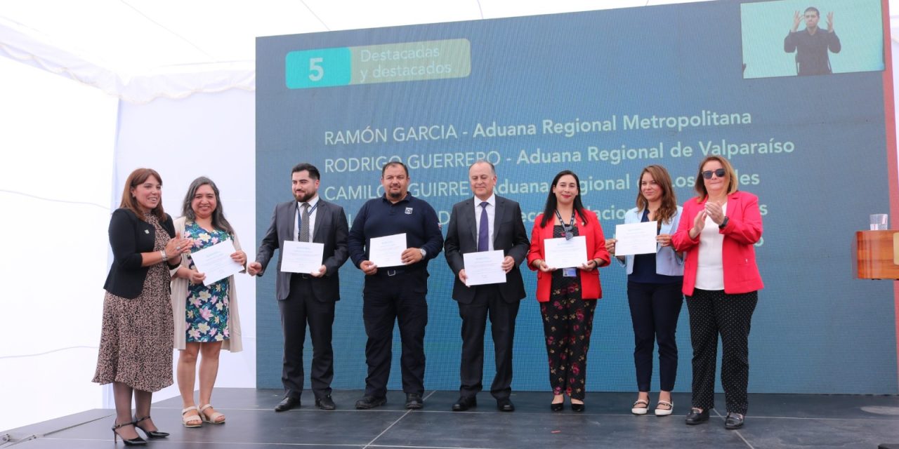 Con feria de servicios tributarios se conmemora Día Internacional de Aduanas en Valparaíso