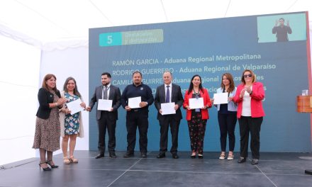 Con feria de servicios tributarios se conmemora Día Internacional de Aduanas en Valparaíso