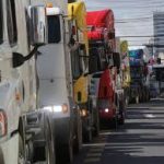 Reunión clave de camioneros y Gobierno: gremios amenazan con paro si hay nuevas alzas de combustibles