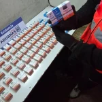 Fiscalizadores de Aduanas decomisaron más de cien frascos de esteroides anabólicos ocultos en un camión que viajaba hacia Santiago.