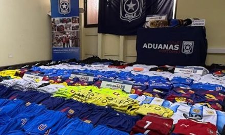 Aduanas refuerza control ante eventuales falsificaciones por el Mundial 2026 con capacitaciones especializadas