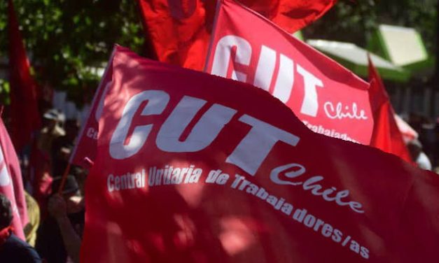 Oposición y la CUT arremeten contra agenda laboral del gobierno y acusan intento de precarización