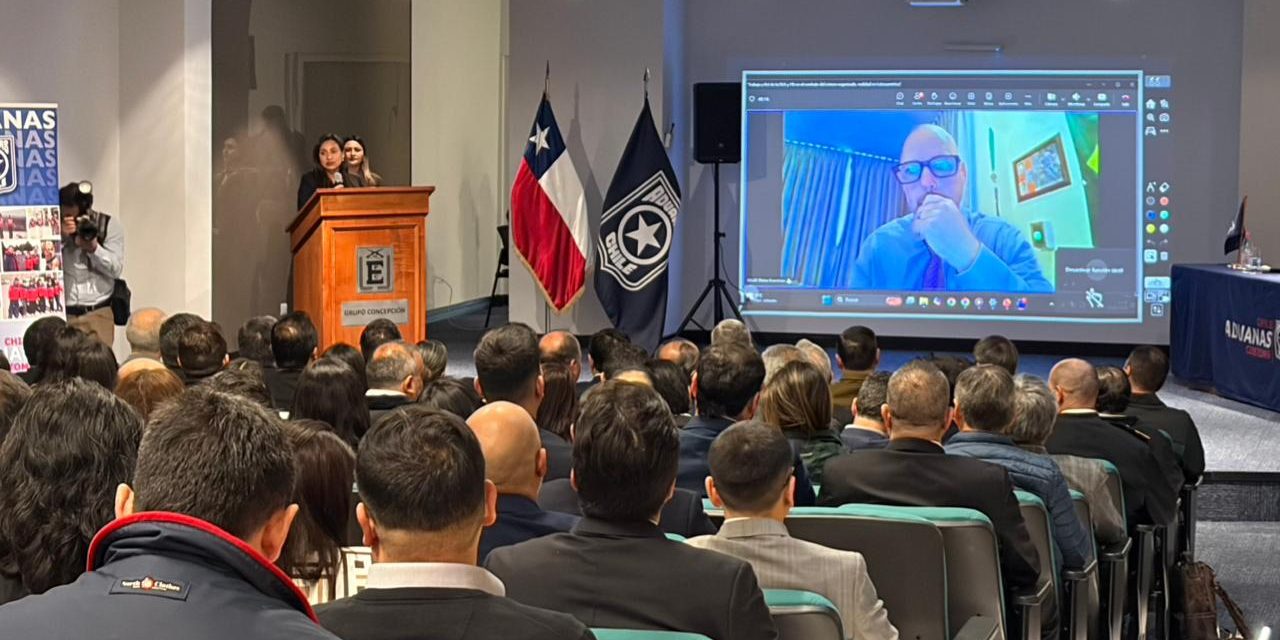 Aduanas convoca a la DEA y FBI para intercambiar experiencias sobre crimen organizado