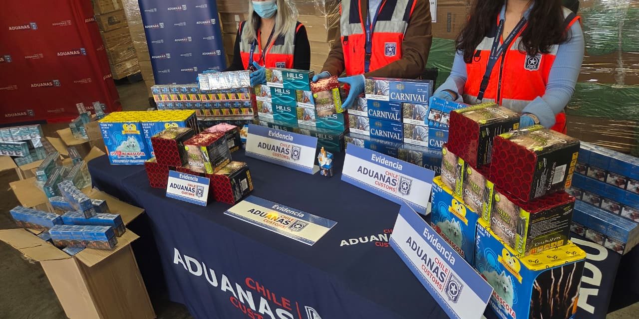 Aduanas detecta millonario contrabando de cigarrillos y fuegos artificiales en el paso Los Libertadores